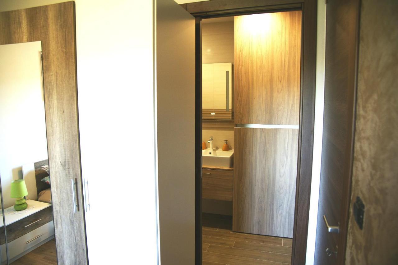 Apartment Grbin プーラ エクステリア 写真